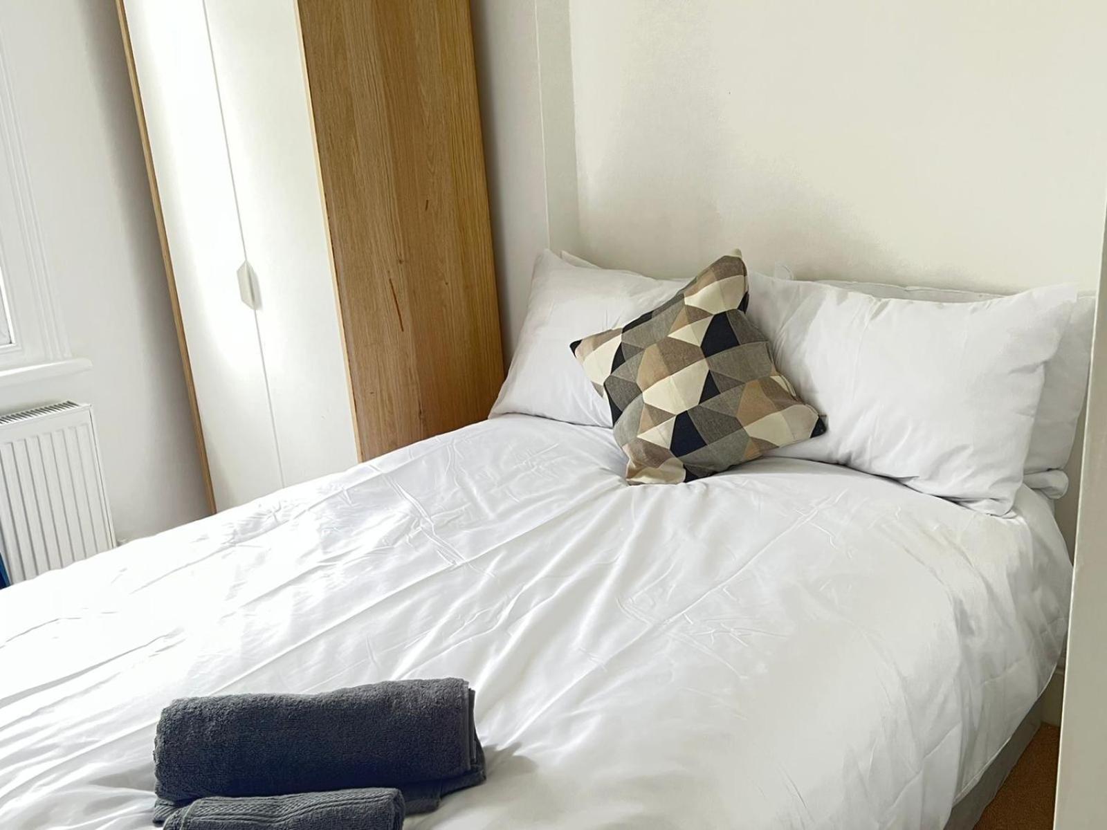 Cricklewood Boutique Stay London Room photo
